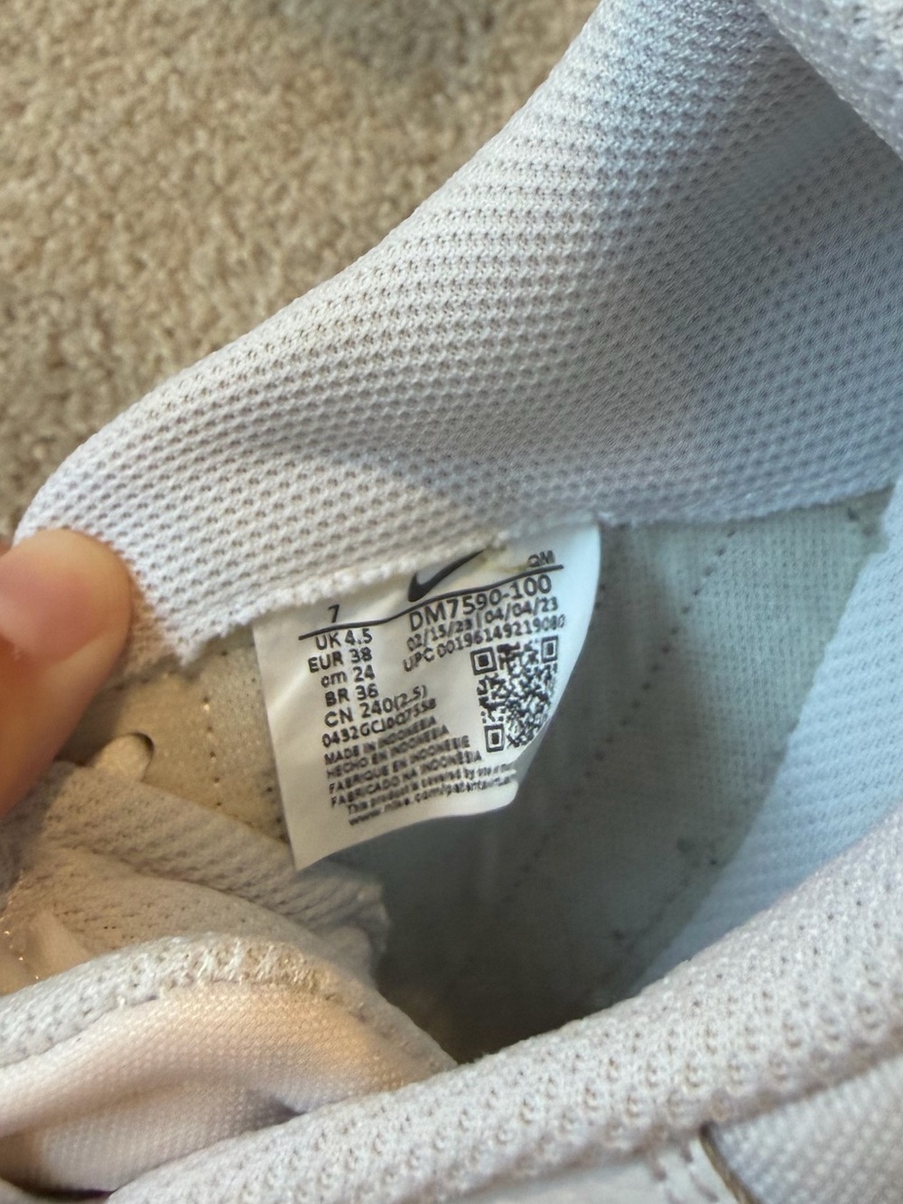 Nike Court Legacy Platform Sneakers - Picture 7 of 9